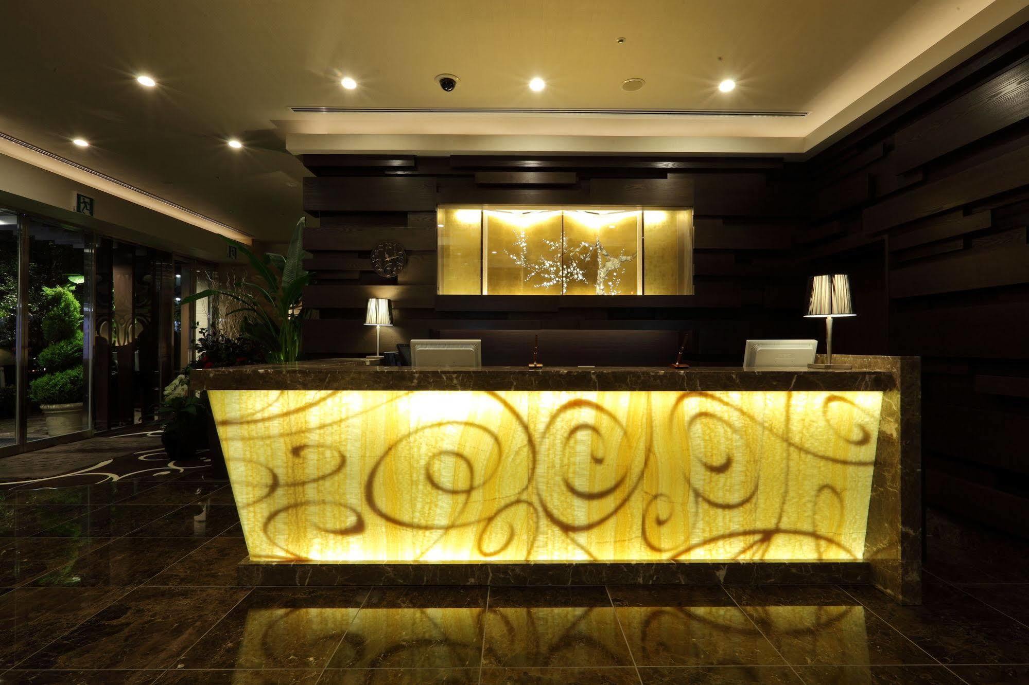 טוקיו Centurion Hotel Grand Akasakamitsuke Station מראה חיצוני תמונה